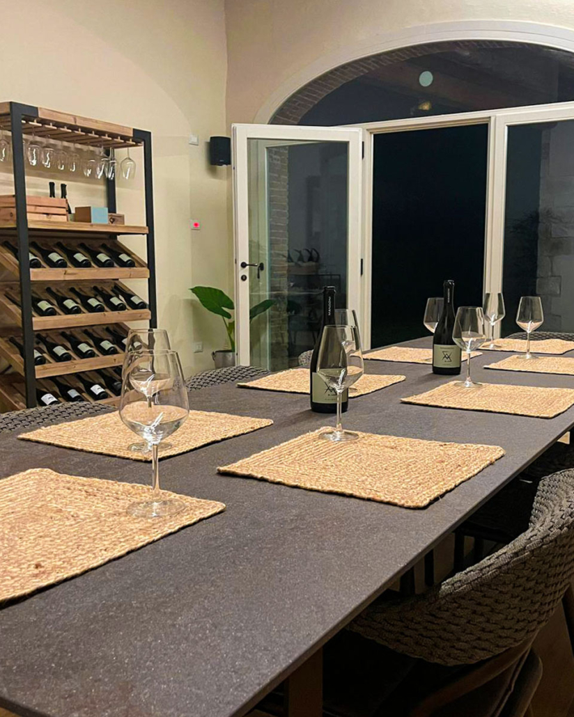 Saletta degustazione (4)